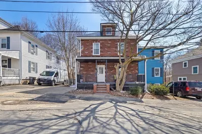 38 11th Ave 1