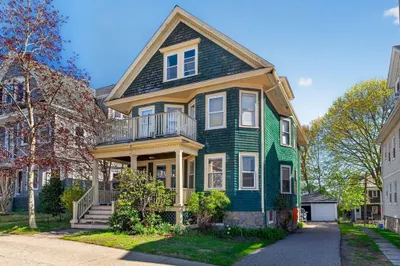 69 Bradfield Ave #1