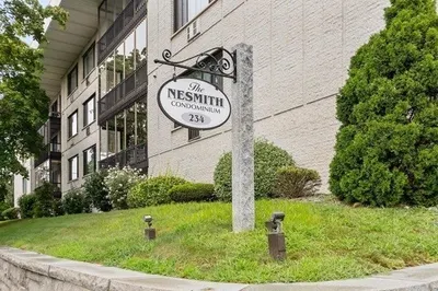 234 Nesmith St #14 1