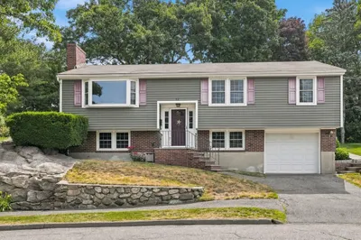 52 Oak Ridge Circle