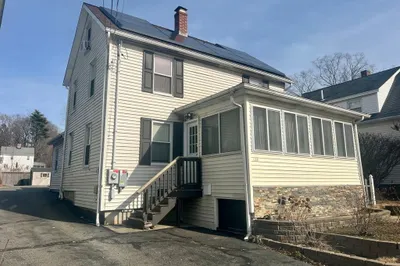 133 N Main St