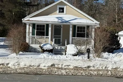 703 Mill St