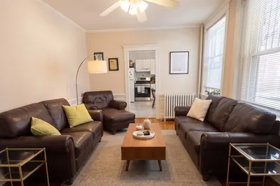 98 Strathmore Rd #2 1