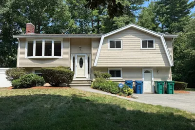 9 Brookdale Circle 1