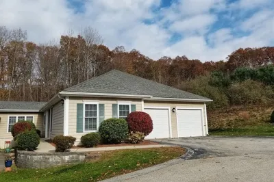 22 Summerfield Dr #22 1