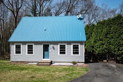 155 Woodland Dr 1