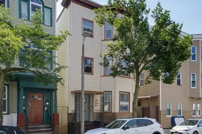 259 Havre St 1