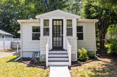 19 Arlington Rd
