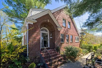 19 Fairfax Rd