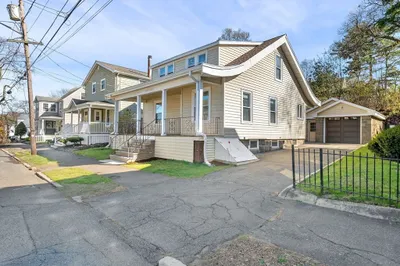 21 Fair Oaks Ave 1