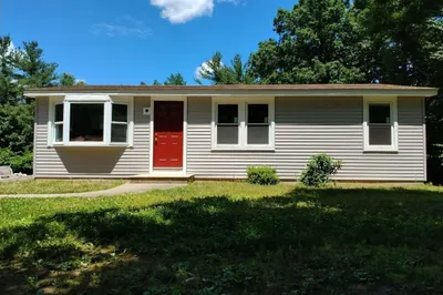 130 Mashapaug Rd 1