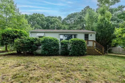 15 Silver Birch Ave