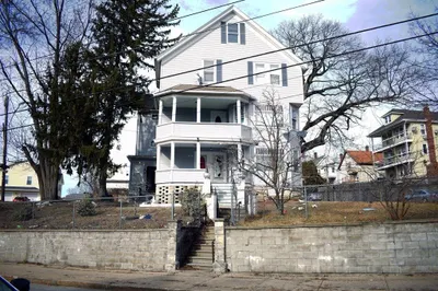 240 Elm St 1