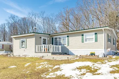 52 Elm Ln 1