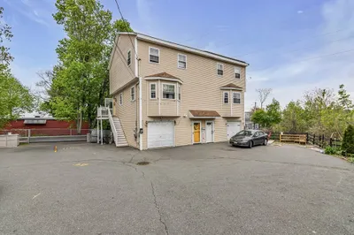 14 Tyler St #1