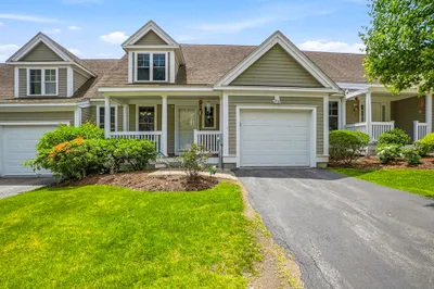3 Woodbridge Ct #3 1