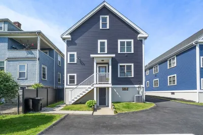 8 Brinton St #2
