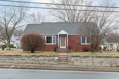 174 Pleasant Street