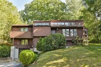 54 Drumlin Rd