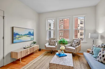 25 Brinsley St #1