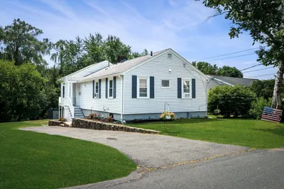 34 Eden Glen Ave