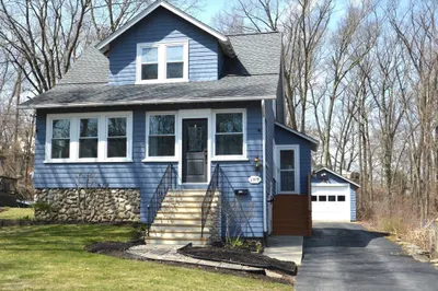 189 Wheelock Ave 1