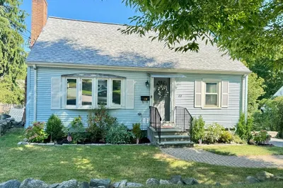 43 Upland Rd #1