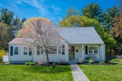 14 Knollwood Drive 1