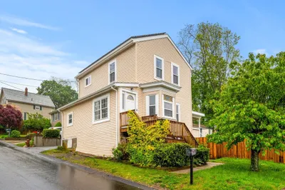 87 Sidney St 1