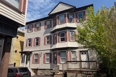 40 Park St 1