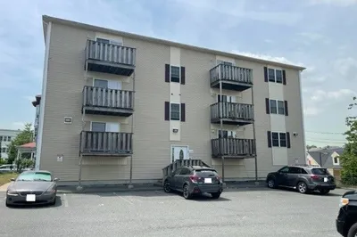 1 Fay St #9 1
