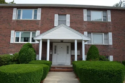 22 Roosevelt Rd #4 1