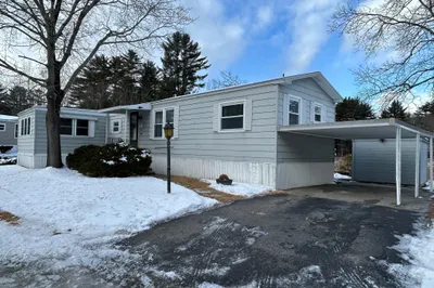 911 Camelot Dr