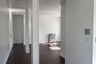4 Hamlet Street #4 1
