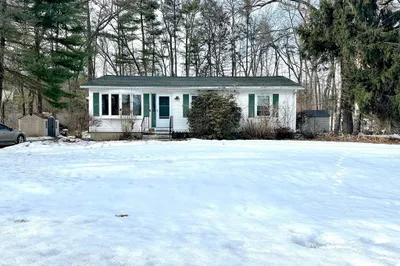 9 Hancock Ln