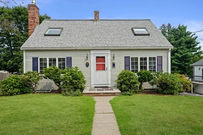 28 Hillside Ave