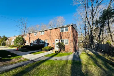 23 Regency Dr #23 1