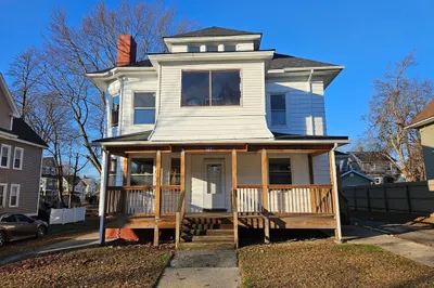 116-118 Westford Ave 1