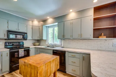41 Oakmont Ave 1