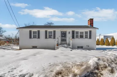 97 Bassett Ln