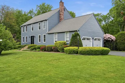 19 Debbie Ln 1