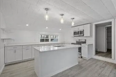 47 Railroad Ave #2nd FL 1