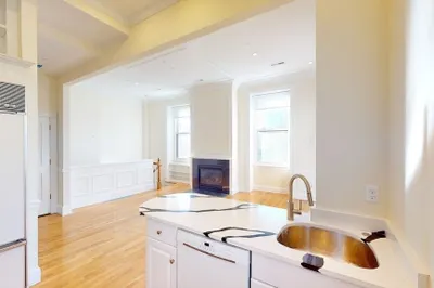 22 Beacon St #2 1