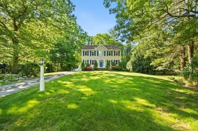 4 Angelina St 1