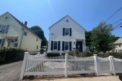 59 Business St 1