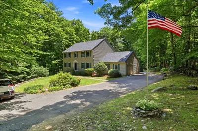 60 Bartlett Lane 1