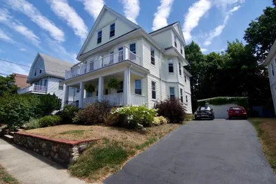 31 Everett St #1
