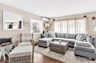22 Atwater Dr