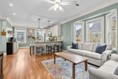 33 Cohasset St #2 1