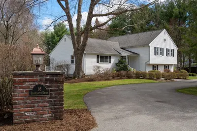16 Blacksmith Dr
